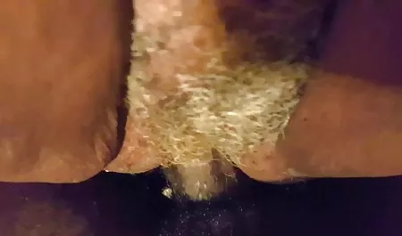 Kecantikan Abigail dan temannya tergoda oleh macho brutal bokep kimcil