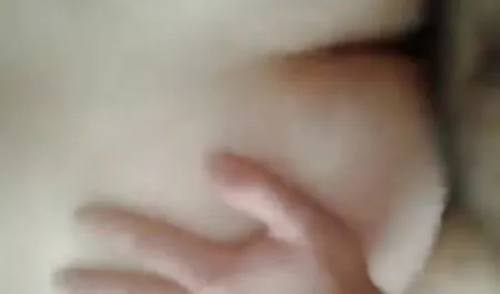 Bos mengambil ekor dari keledai sekretaris penuh nafsu dan menidurinya anal bokep sekretaris