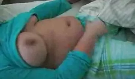 Ebony lucu dengan kontol tebal bokep klasik meniduri pirang muda