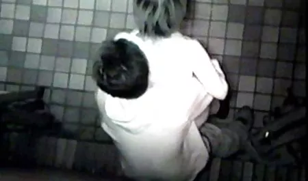 Maggie dengan payudara yang sangat besar membelai dirinya dengan vibrator bokep mama dan anak kecil