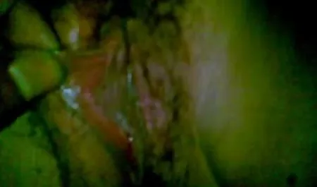 Kecantikan berambut panjang menyebalkan ayam bokep kontol besar