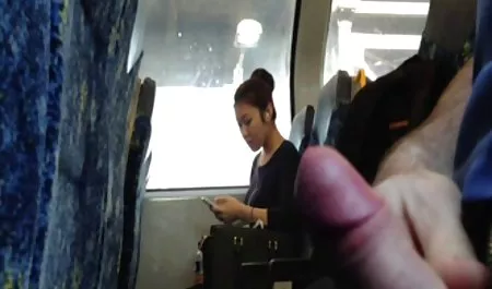 Pirang Carolina mendapat bercinta anal bokep bertiga oleh Kaukasia