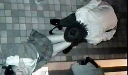 Brunette menakjubkan mendapat vidiobokepjepang kacau di hotel dengan kekasihnya