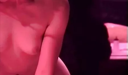 Seorang pria dari kelas tujuh bermimpi menanam gurunya, dan akhirnya pada usia dua belas ia mampu membelinya, seorang anggota tumbuh bokep 2015 dewasa, tidak memalukan untuk menyetir gadis seperti itu