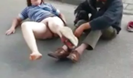 Lesbian yang bergairah bokep barat baru menjilat anus dan bercinta dengan mainan karet