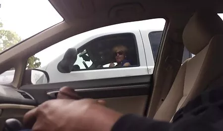 Brunette muda video bokep guru menikmati ayam gemuk dan bercinta