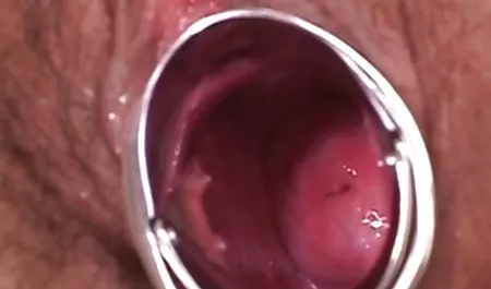 Gadis Asia, dengan penuh semangat menunjukkan kepada pacarnya yang tercinta bagaimana dia bisa nakal dengan jari-jarinya di vaginanya yang basah sendiri, dengan lembut menghisap batang montoknya dengan bibir yang tak bokep fake agent pernah puas.