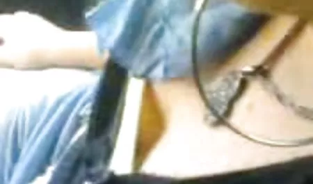 Menantu laki-laki meniduri ibu mertua berdada seksi bokepindo2018 dan istri berambut cokelat selera