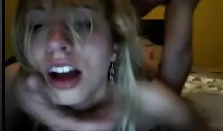 Dua video bokep bbw anak ayam lucu bercinta di meja biliar