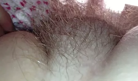 Bung sebagai pelayan bokep 17 yang mematuhi majikannya