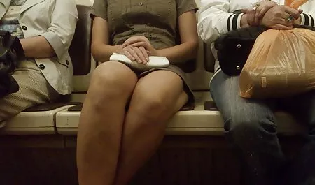 Brunette ramping mendapat kacau oleh dua orang bokep wot