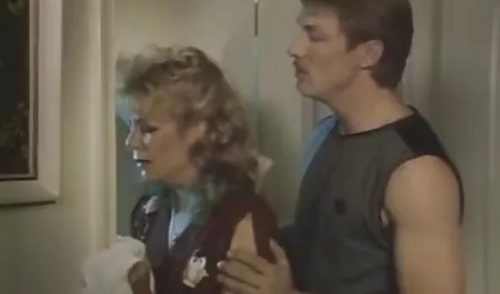 Keindahan Juicy, yang sudah jelas melebihi empat puluh, hari ini mengatur di rumah kencan yang sangat jujur ​​dengan yang lebih muda, dan oleh karena itu, seorang pria sibuk yang sepenuh hati yang dengan kaku meniduri perempuan berair ini bokep gratis