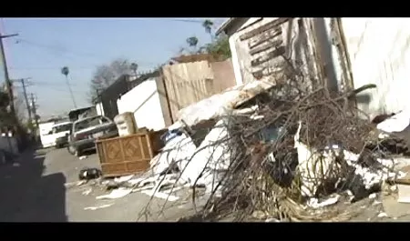 Ibu menunjukkan kepada anak muda bagaimana cara bokep jos bercinta