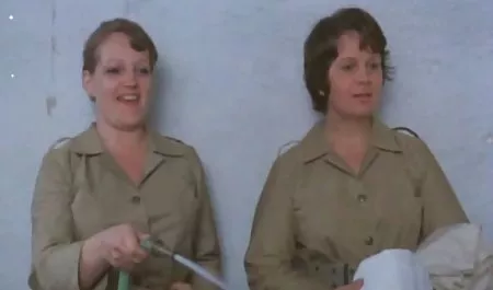 Jalang muda meraba mainan situs bokep online anal