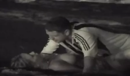 Gay bokep jaman now menggedor titiknya dengan dildo tebal