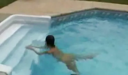 Tamparan bibir pirang penuh nafsu menyebalkan dua penis video bokep tkw