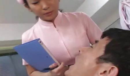 Si rambut coklat bejat tidak takut bertemu kontol bokep big tits hitam besar. Dia sendiri telah lama mengembangkan lubangnya dengan dildo mengerikan.