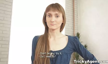 Redhead Megan membelai vagina teman di video bokep barat hot kamar mandi