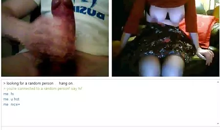 Bayi itu merengek seperti pelacur babak belur ketika penisnya yang besar dan kuat masuk ke anusnya. Ini adalah pengalaman pertamanya dan dia sedikit sakit pada awalnya, tetapi kemudian dia bokep mature tidak bisa berhenti