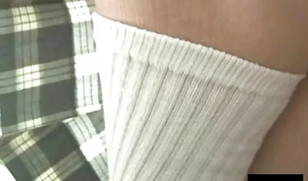 Baba mengambil ayam bokep bokong gede di mulutnya dan memberi pria itu blowjob manis. Setelah ini, dia tidak berani mengacaukannya dan juga mengejutkannya