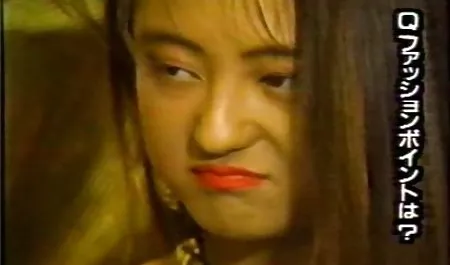 Dua lesbian seksi bokep mobil berdada indah menikmati kuni