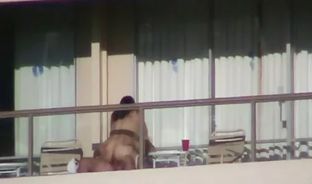 Perawat bokep janda montok berdada cantik meniduri pasiennya dengan payudaranya