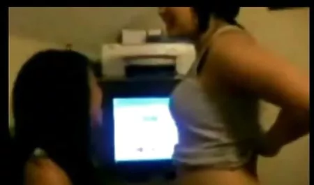 Pirang Horny meniduri dirinya video bokep japanese mom sendiri di dapur