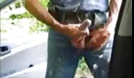 Shemale waria latina mendapatkan bokep bus pantatnya kacau