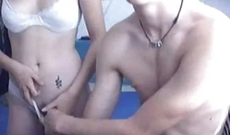 Ibu dewasa bercinta keras bokep hijab di kamar mandi