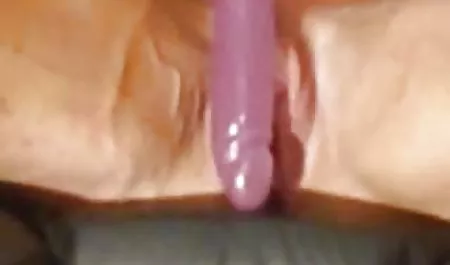 Asia nenek bokep muda dan berdada suka bercinta dengan vagina berbulu