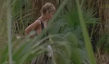 Gadis pirang berusia 18 tahun mengendarai dari atas dengan seorang bokep jos kakek yang matang