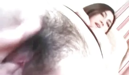 Berambut pirang besar titted Jessica Ryan bersemangat mengisap ayam gemuk kakak bokep