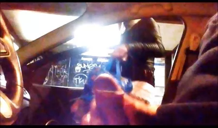 Para siswa mabuk dan bokep tante gendut melakukan pesta seks di gubuk