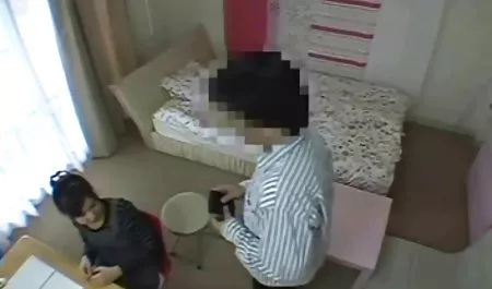 Bung berjenggot menjilat vagina bokep toge berbulu