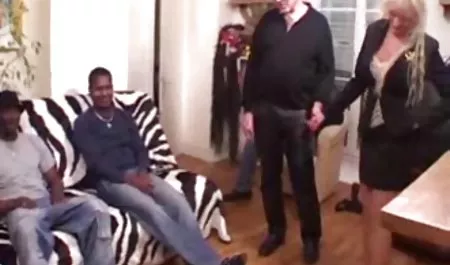 Pelacur berambut merah tidak menyangkal dirinya bokep barat toge kesenangan untuk masturbasi vagina