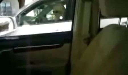 Kecantikan Stephanie dengan bokep full durasi tato di pantat menyebalkan ayam