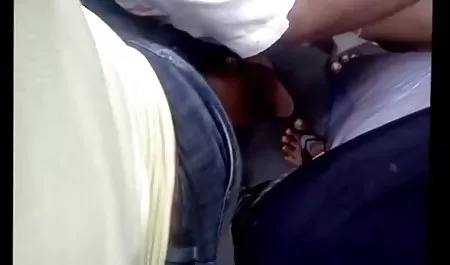 Francesca, seorang pelacur dengan kuncir, mengajarkan pacar untuk menghisap kontol bokep online gratis