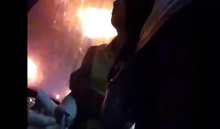 Pelacur masturbasi di webcam dengan bokeb baru mentimun dan pisang