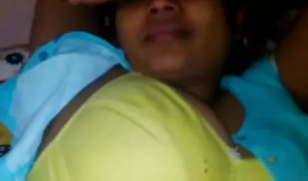 Dua pasangan di dua kamar terpisah video nokep bercinta di analchik