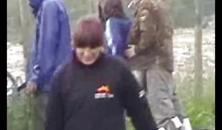 Gadis mahasiswa biseksual muda bokep digilir menghisap kontol