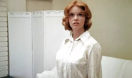 Dewasa ibu tiri seksi mendapat fucked oleh anak tiri muda waptrick video bokep di atas meja