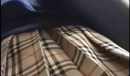 Setelah minum, gadis itu mengaku bahwa dia memimpikan keras, anal bang. Para petani tidak butuh waktu lama untuk menunggu, dan setelah mengembangkan poin untuknya, mereka menanamkan bokep pramugari anggota mereka di dalamnya. Gadis itu belum akan bisa duduk di pantatnya