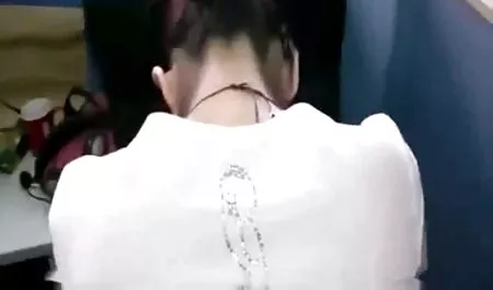 Pacar siswa mabuk dengan video bokeb terbaru sperma dalam kelompok seks